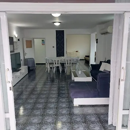 White House Apartment Burgas