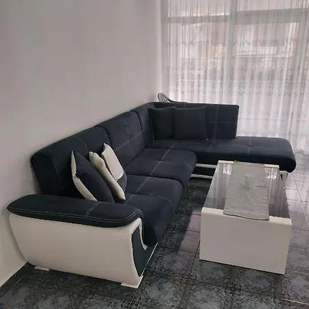 Apartment White House *
